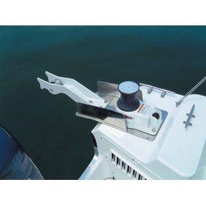 ヤマハ スターン用アンカーウインチベース (販売終了) ヤマハ スターン用アンカーウインチベース (販売終了)