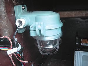 ヤマハ エンジンルームライト E1V-W0802-00(販売終了) ヤマハ エンジンルームライト E1V-W0802-00(販売終了)