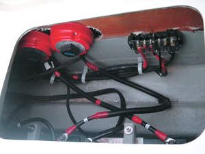 ヤマハ 2機掛け用エマージェンシーバッテリーシステム(販売終了) ヤマハ 2機掛け用エマージェンシーバッテリーシステム(販売終了)